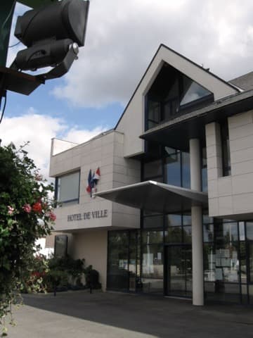 Couvreur Ormes