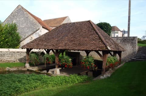Couvreur Préfontaines